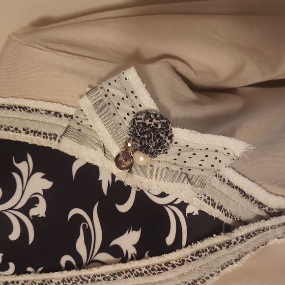 Cardigans. - Picture 2 of 4